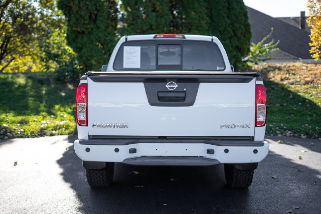 Used 2014 Nissan Frontier PRO-4X w/ Pro-4x Graphics Package AWD/4WD image 6