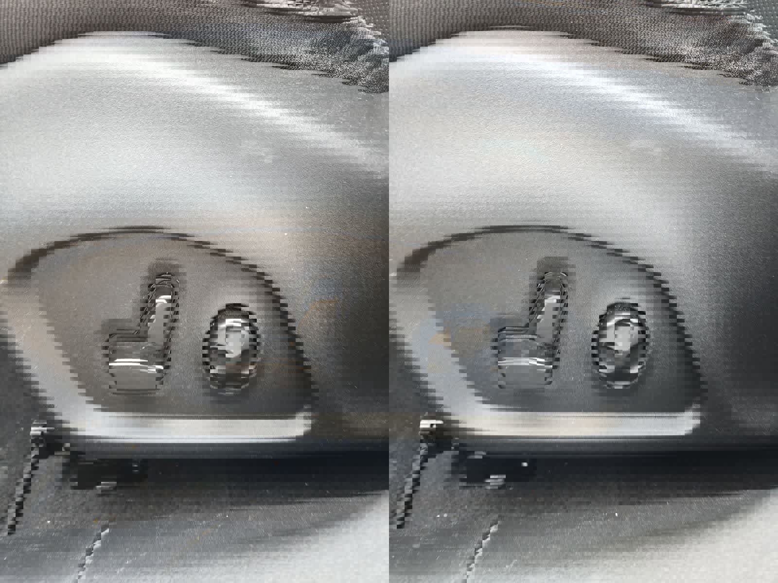 Used 2021 Jeep Compass Limited w/ Sun and Sound Group image 16