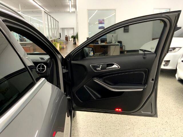 Used 2018 Mercedes-Benz GLA 250 4MATIC image 28