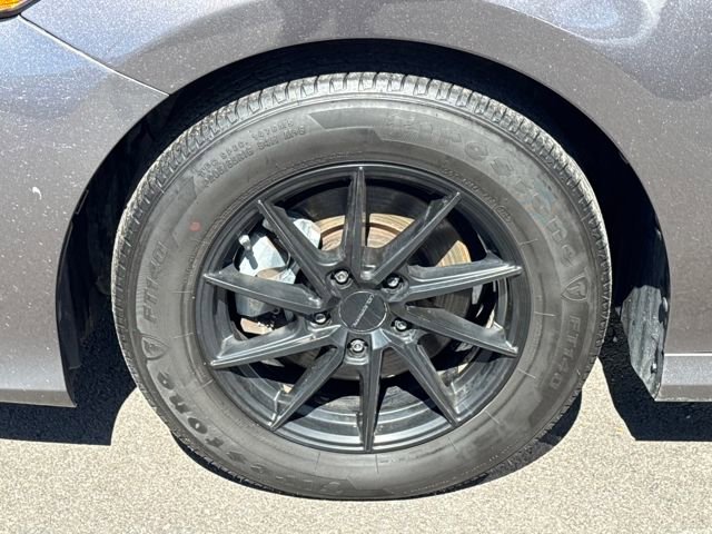 Used 2019 Toyota Camry LE image 23