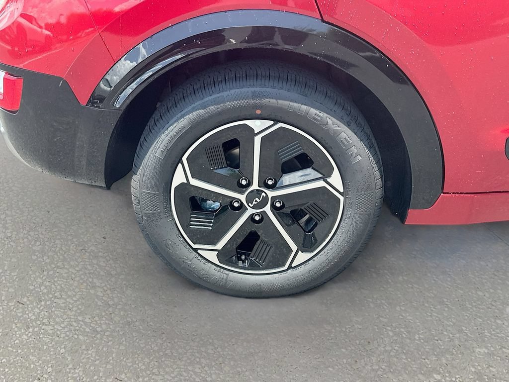 New 2026 Kia Niro FWD image 32