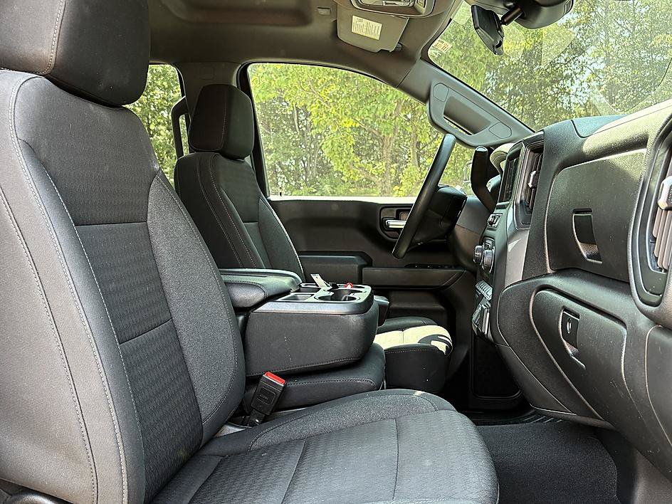Used 2023 Chevrolet Silverado 1500 Custom Trail Boss AWD/4WD image 11