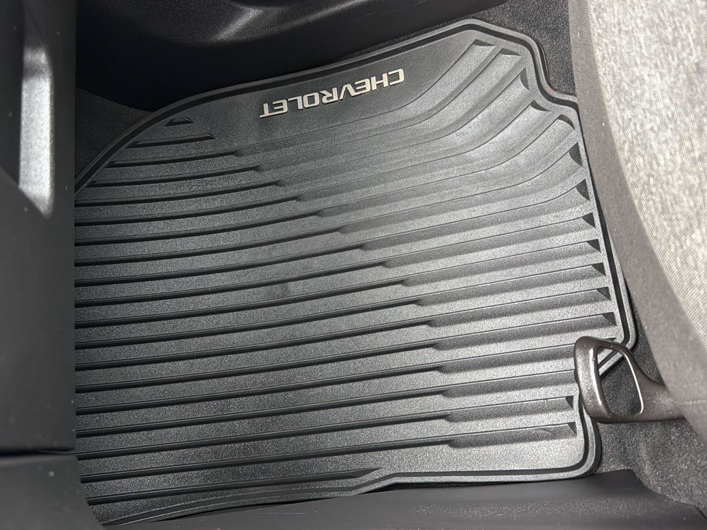 Used 2024 Chevrolet Equinox LT w/ LPO, Floor Liner Package AWD/4WD image 20