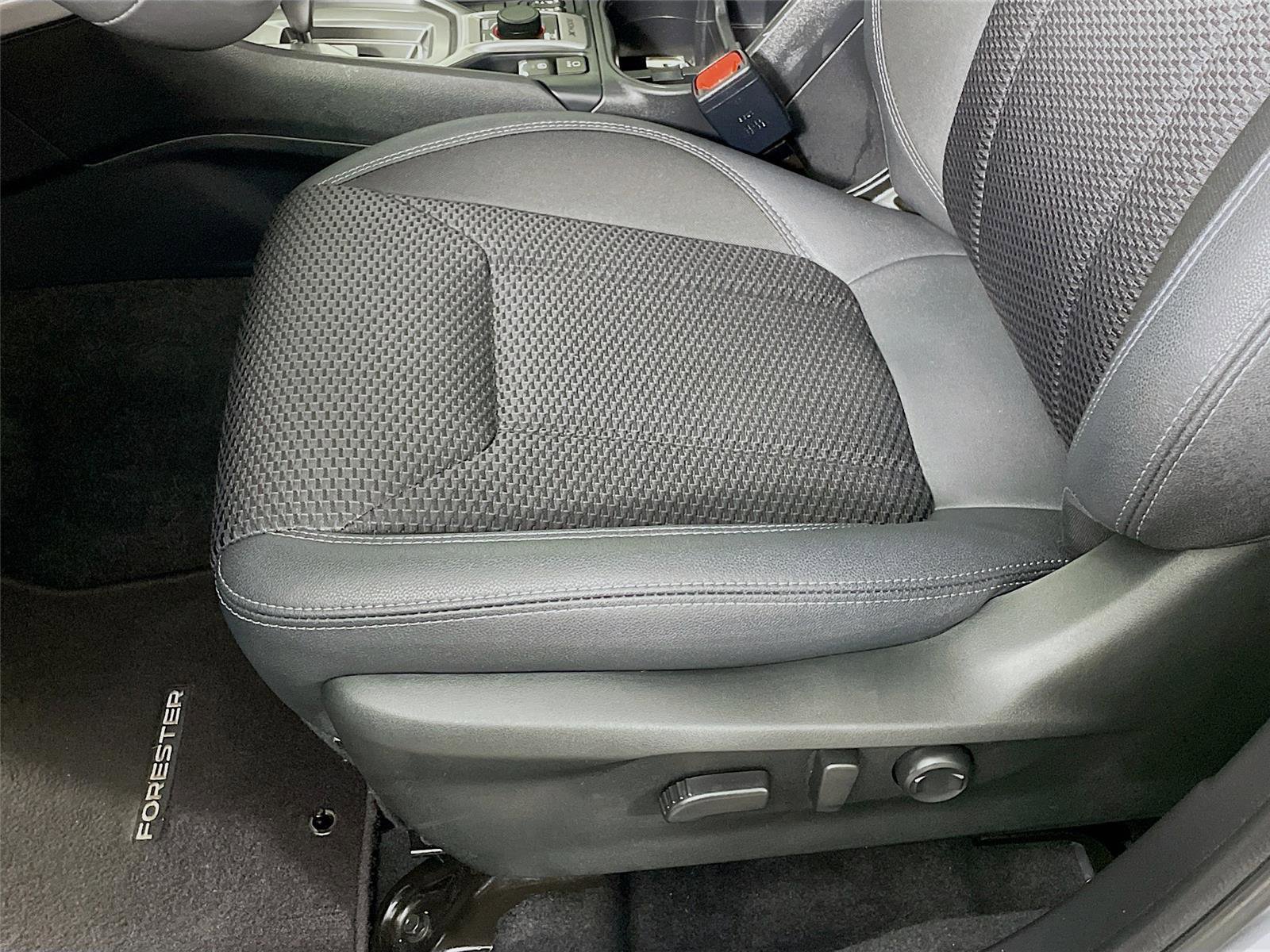 Used 2023 Subaru Forester Premium image 23