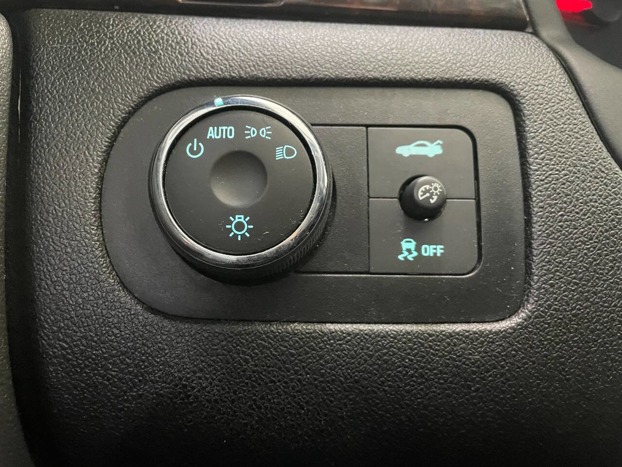 Used 2015 Chevrolet Impala Limited LS image 34