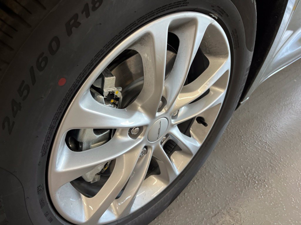 New 2027 Chrysler Pacifica Select FWD image 11