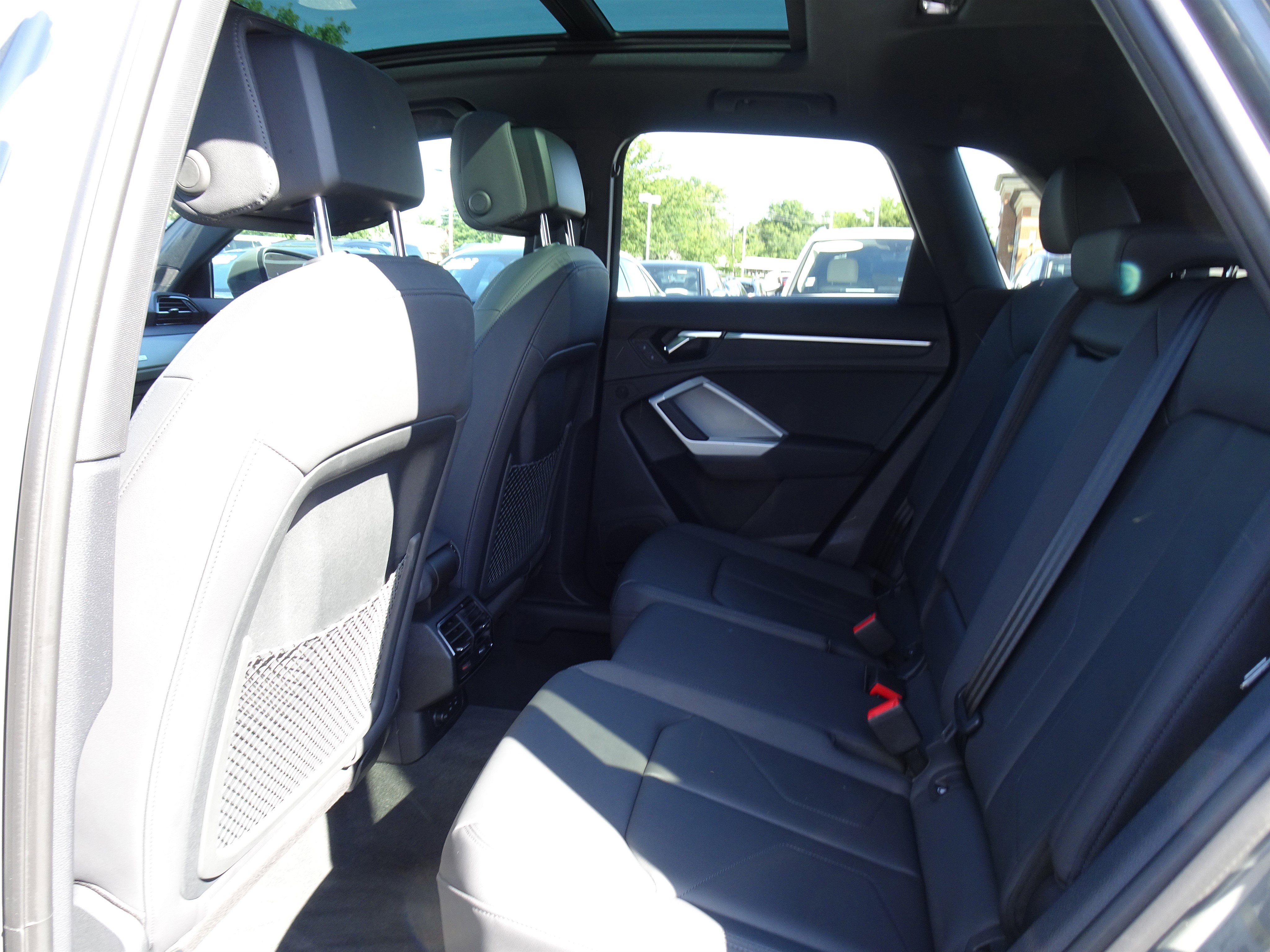 Certified 2022 Audi Q3 2.0T Premium Plus w/ Premium Plus Package image 12