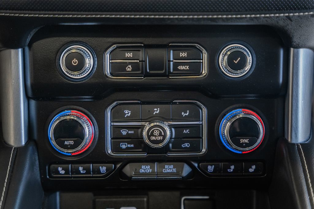 Used 2023 GMC Yukon SLT image 28