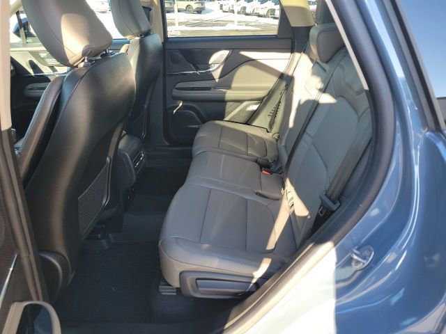 Certified 2024 Lincoln Corsair AWD w/ Equipment Group 101A image 23