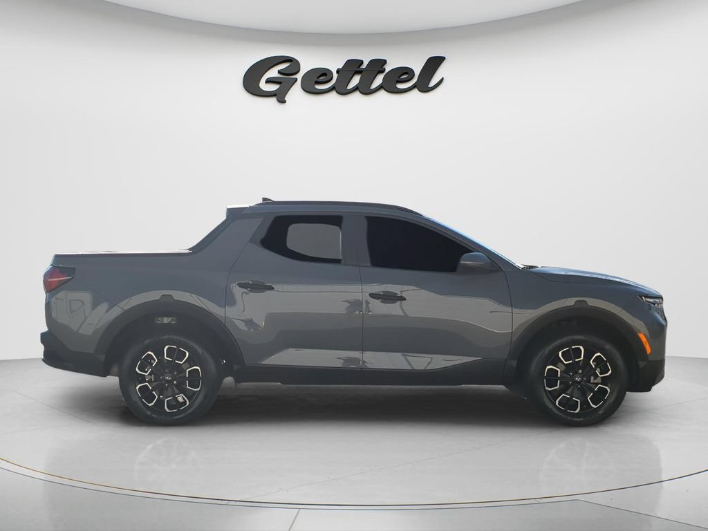 Used 2024 Hyundai Santa Cruz SEL w/ Activity Package FWD image 3