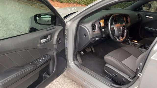Used 2023 Dodge Charger R/T w/ Blacktop Package RWD image 4
