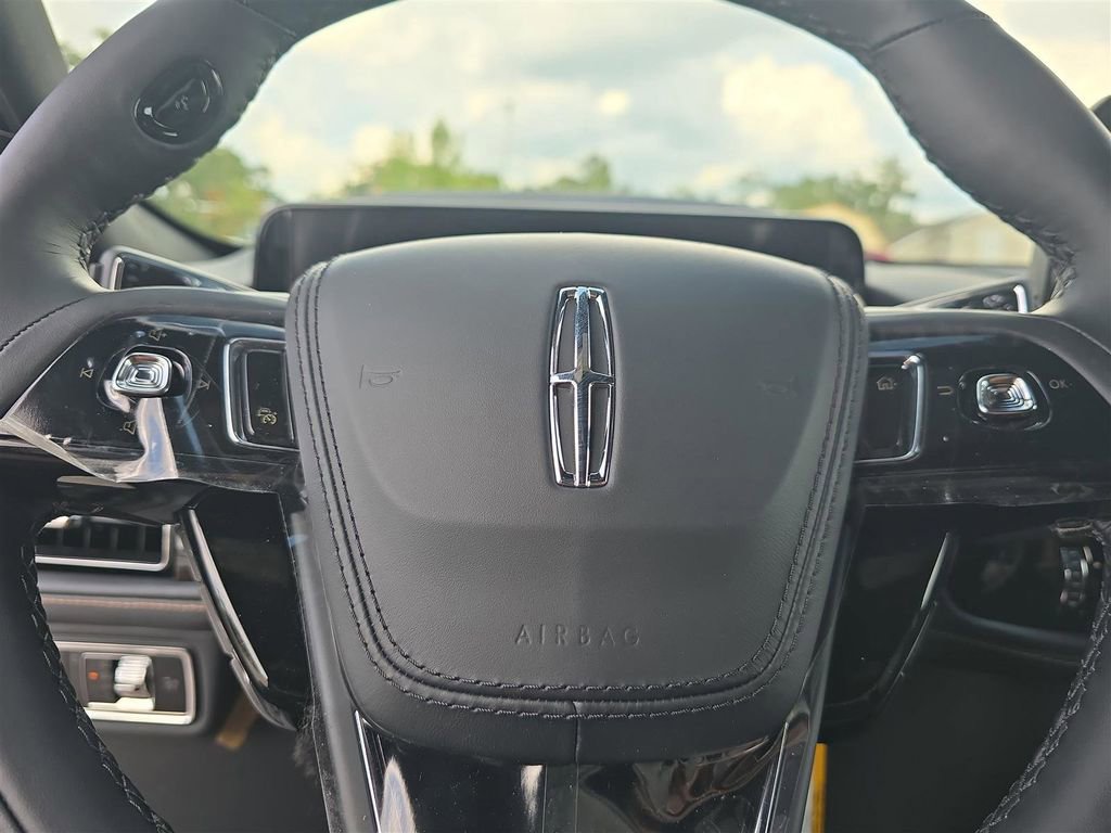 New 2025 Lincoln Aviator Black Label image 23