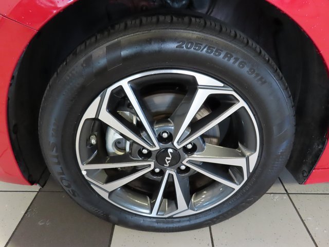 Used 2024 Kia Forte LXS image 15