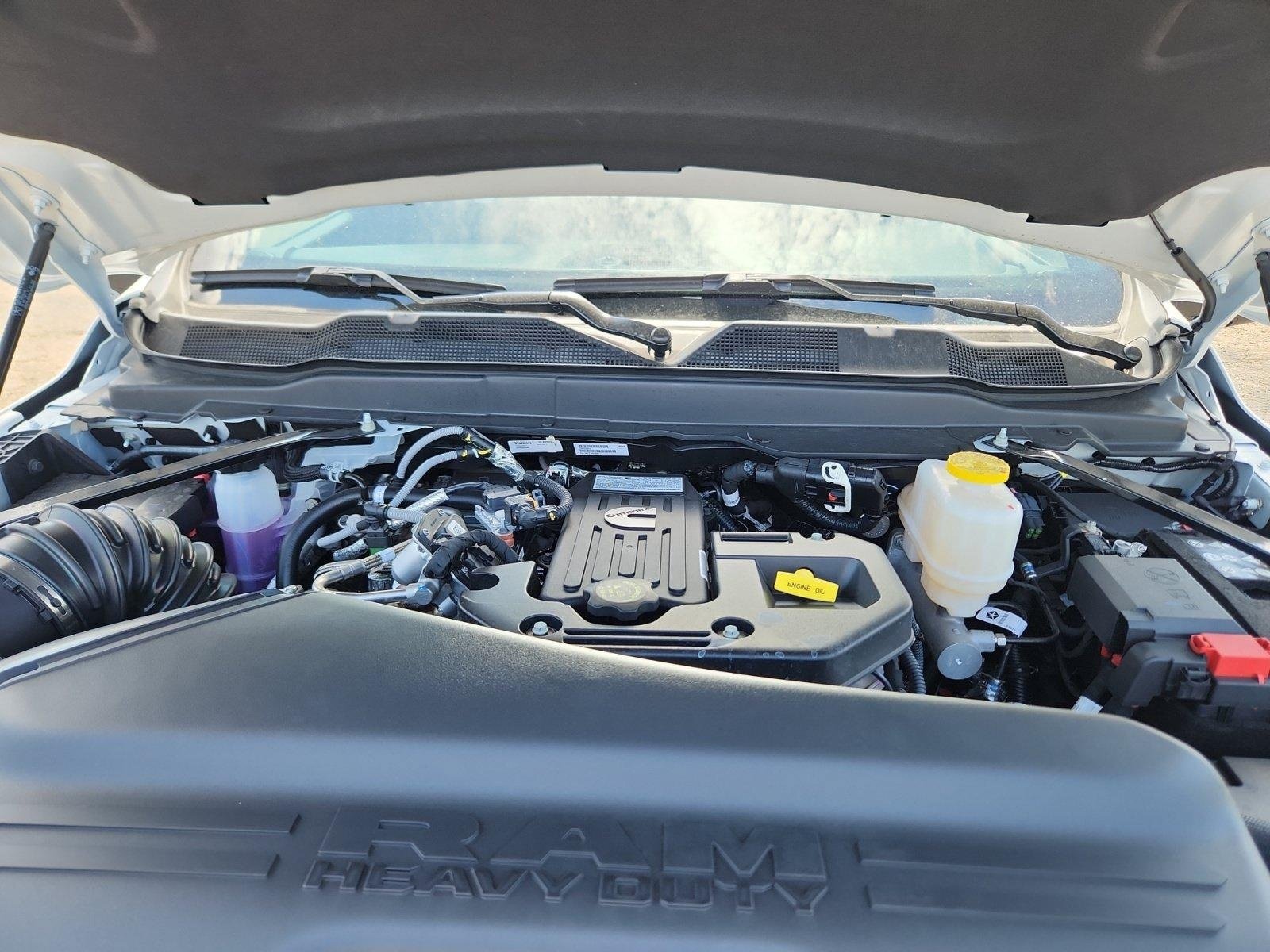 New 2025 RAM 5500 Tradesman AWD/4WD image 22