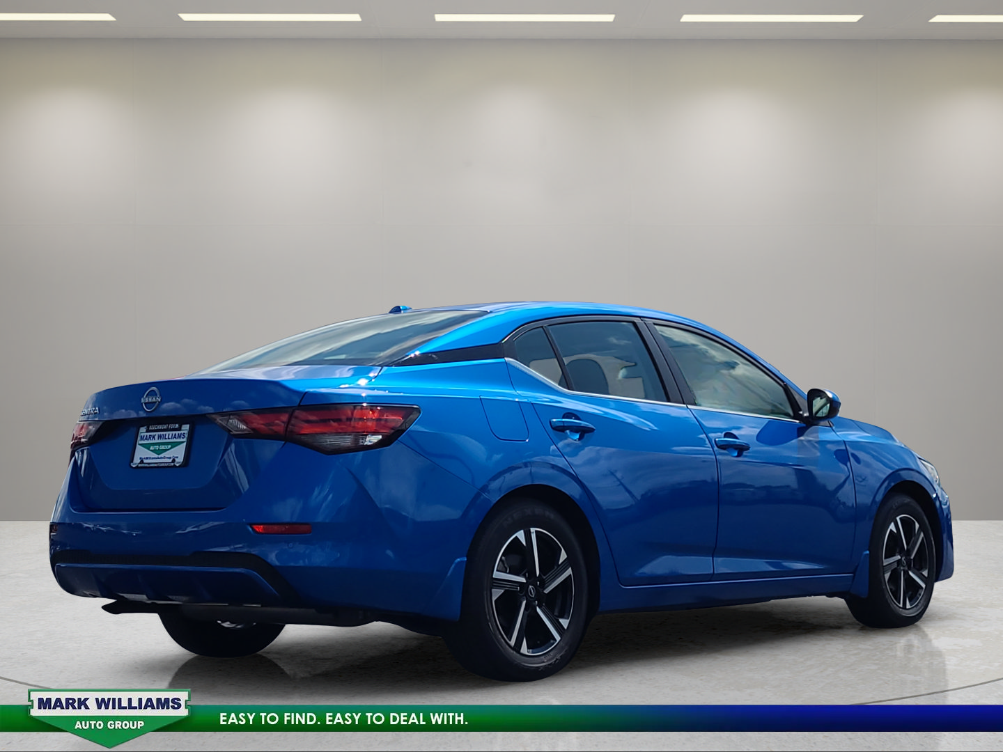 Used 2025 Nissan Sentra SV FWD image 4
