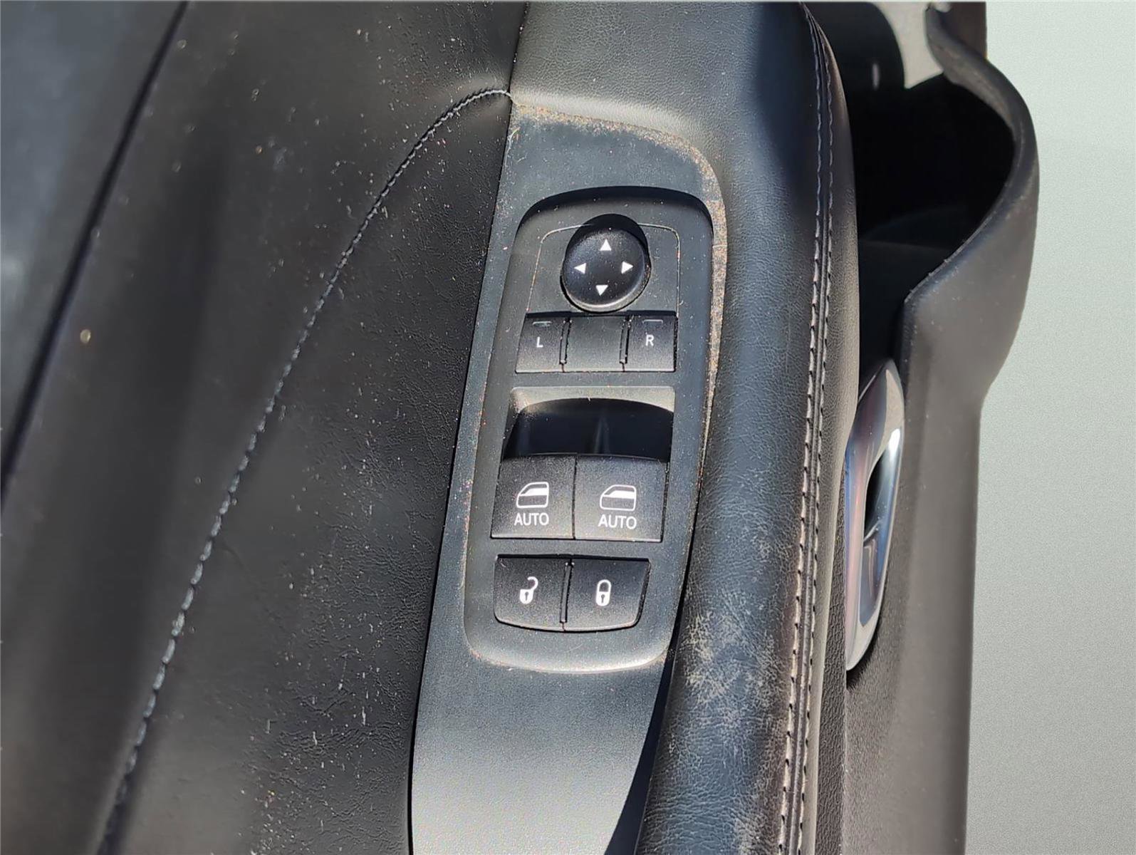 Used 2020 Dodge Challenger R/T w/ Plus Package image 16