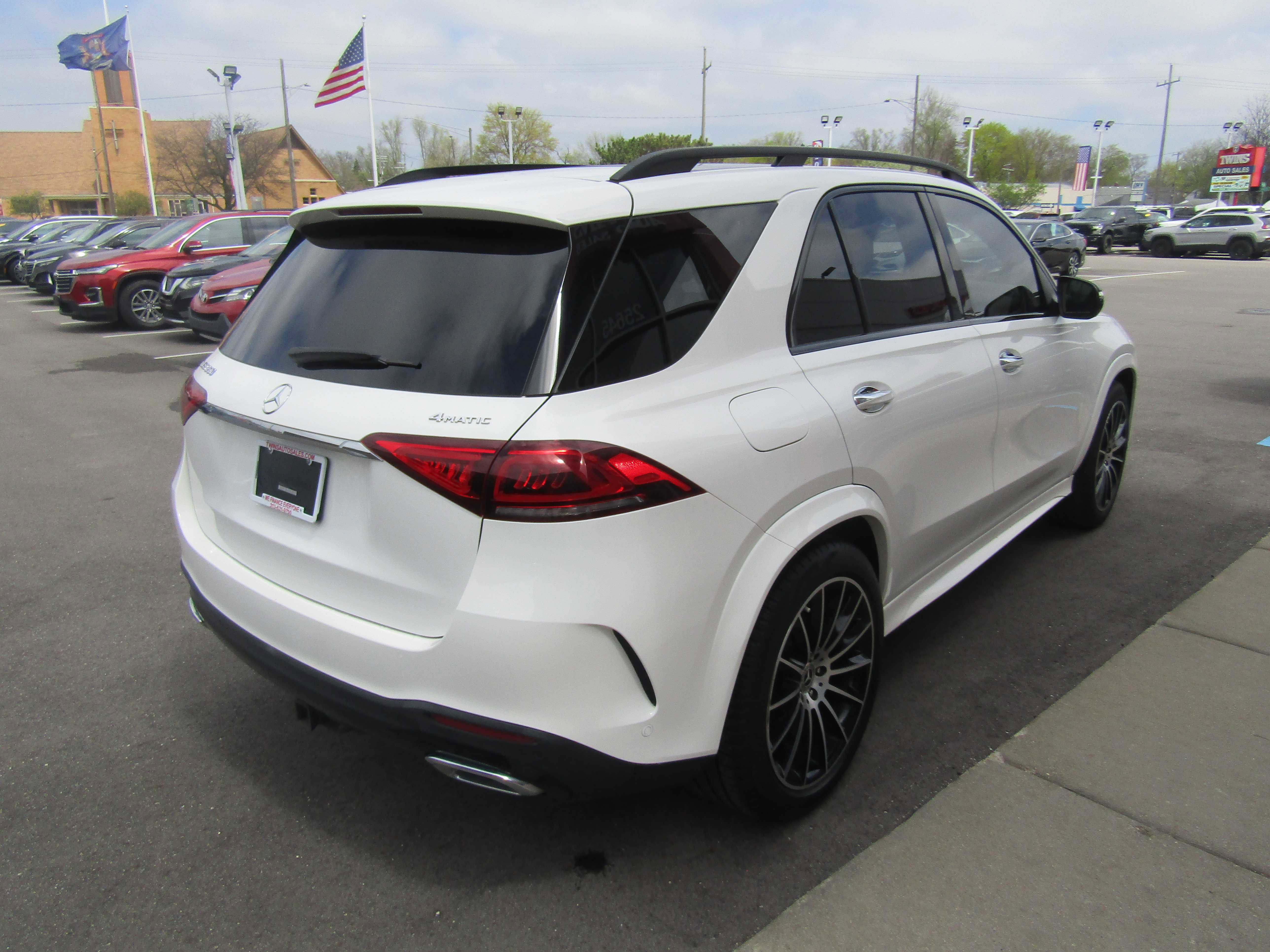 Used 2020 Mercedes-Benz GLE 350 4MATIC image 4