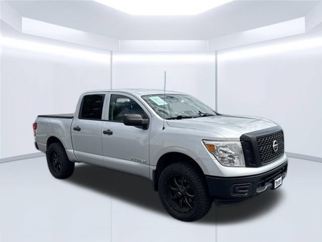 Used 2017 Nissan Titan S AWD/4WD 360° Tour