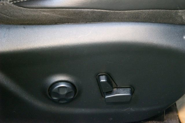 Used 2019 Jeep Cherokee Trailhawk AWD/4WD image 12