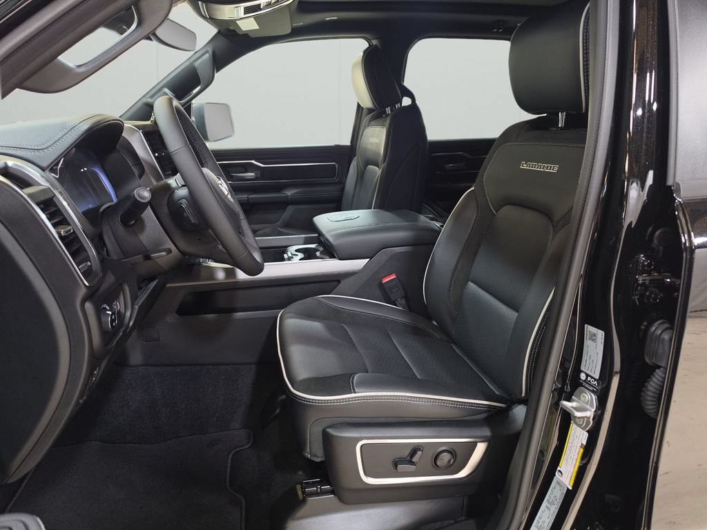 New 2026 RAM 1500 Laramie w/ Night Edition AWD/4WD image 11