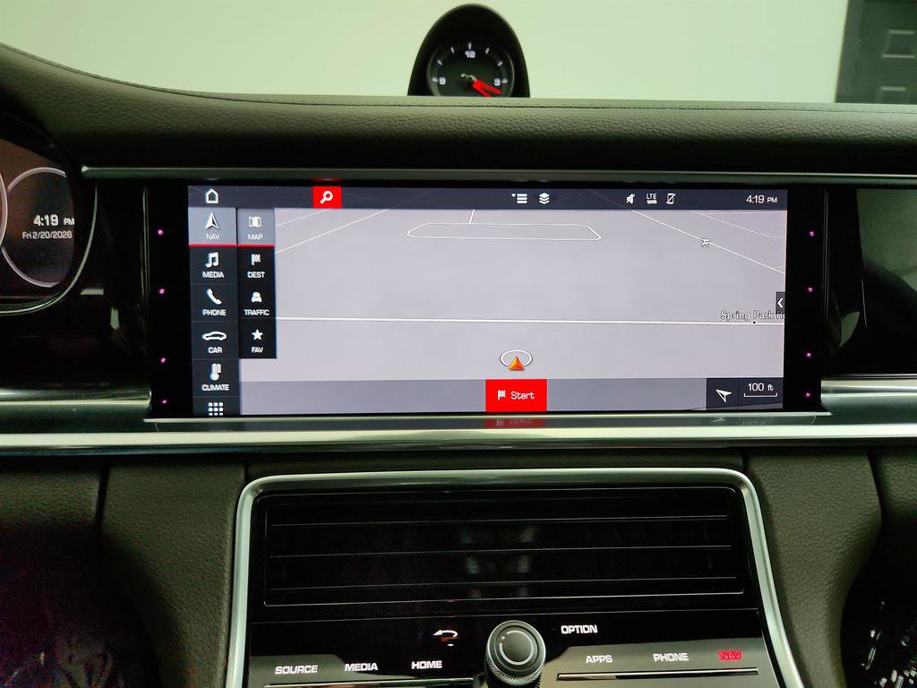 Used 2020 Porsche Panamera 4 image 20