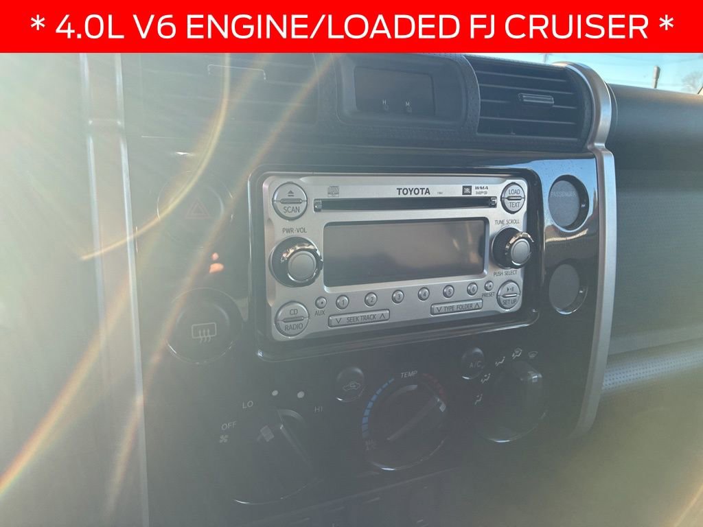 Used 2013 Toyota FJ Cruiser 4WD image 10