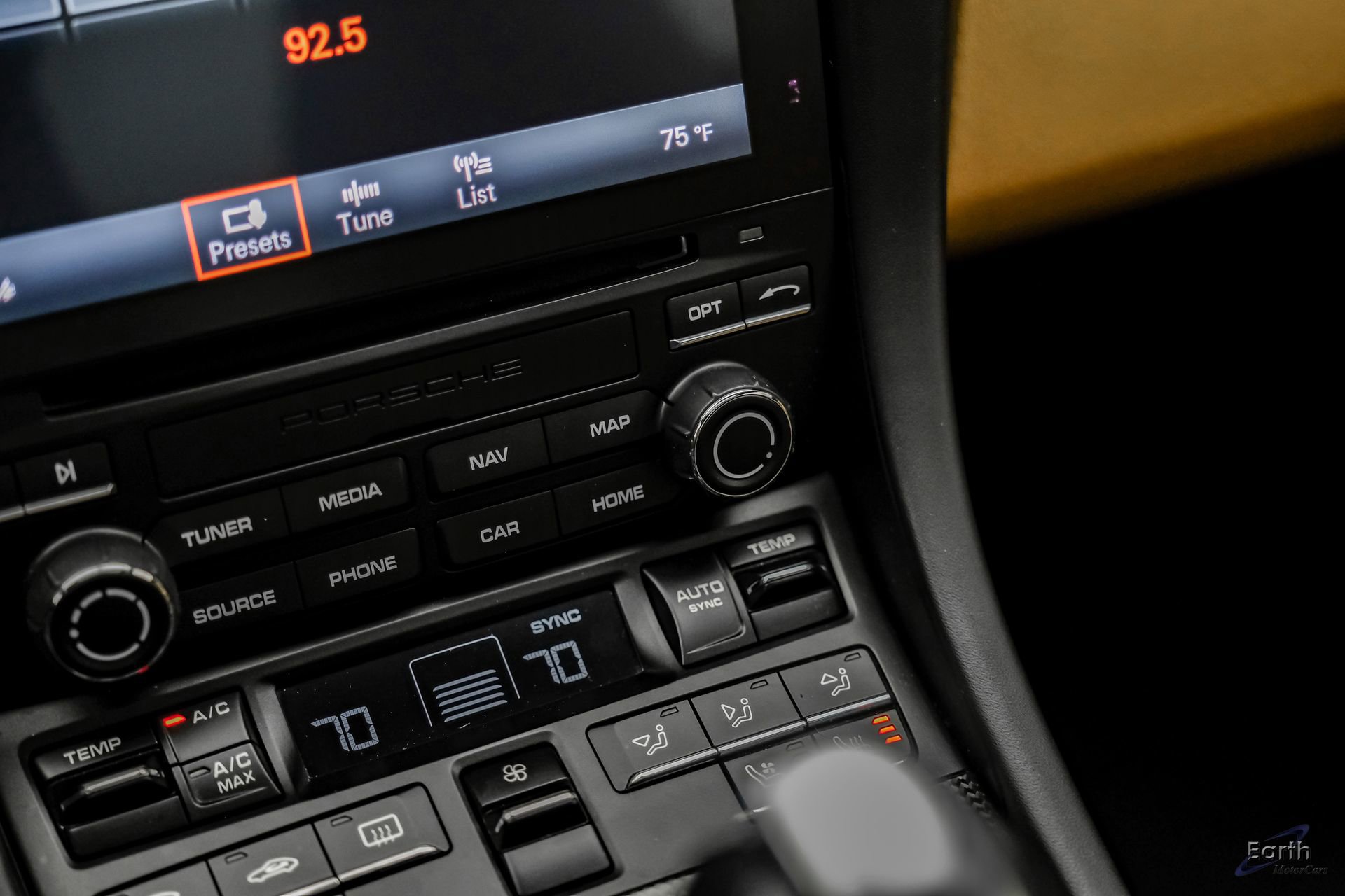 Used 2017 Porsche 911 Turbo image 67