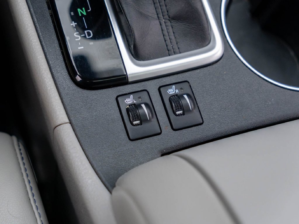 Used 2019 Toyota Highlander XLE AWD/4WD image 24
