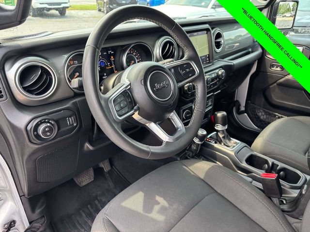 Used 2023 Jeep Gladiator Overland w/ LED Lighting Group AWD/4WD image 8