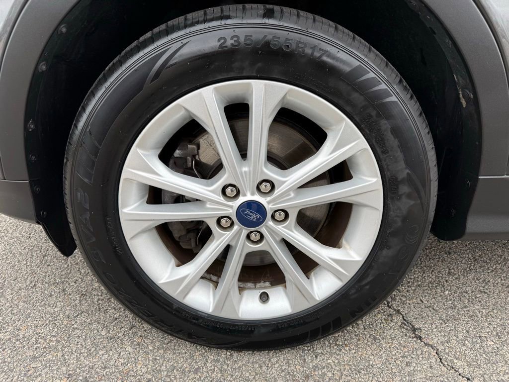 Used 2018 Ford Escape SEL AWD/4WD image 32