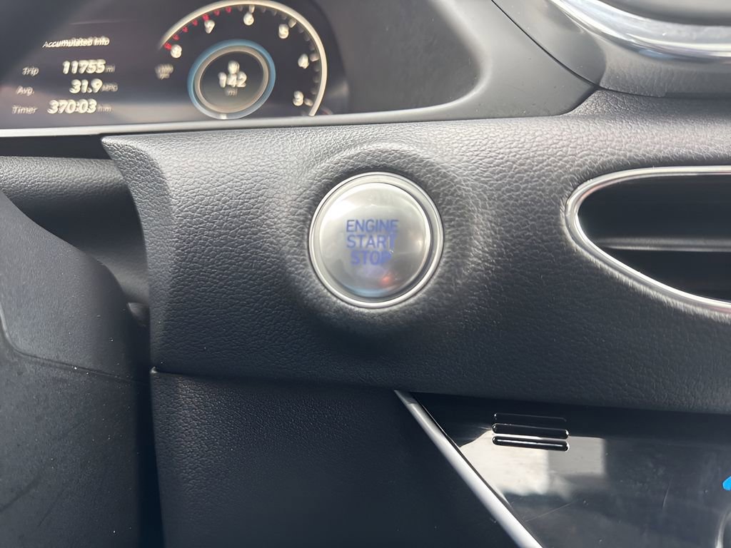 Used 2023 Hyundai Sonata Limited image 24