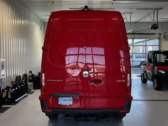 Used 2019 Freightliner Sprinter 2500 RWD image 4