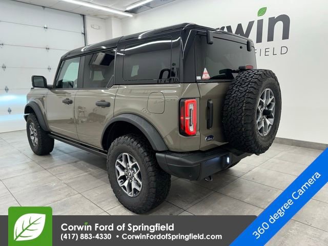 New 2025 Ford Bronco Badlands image 3