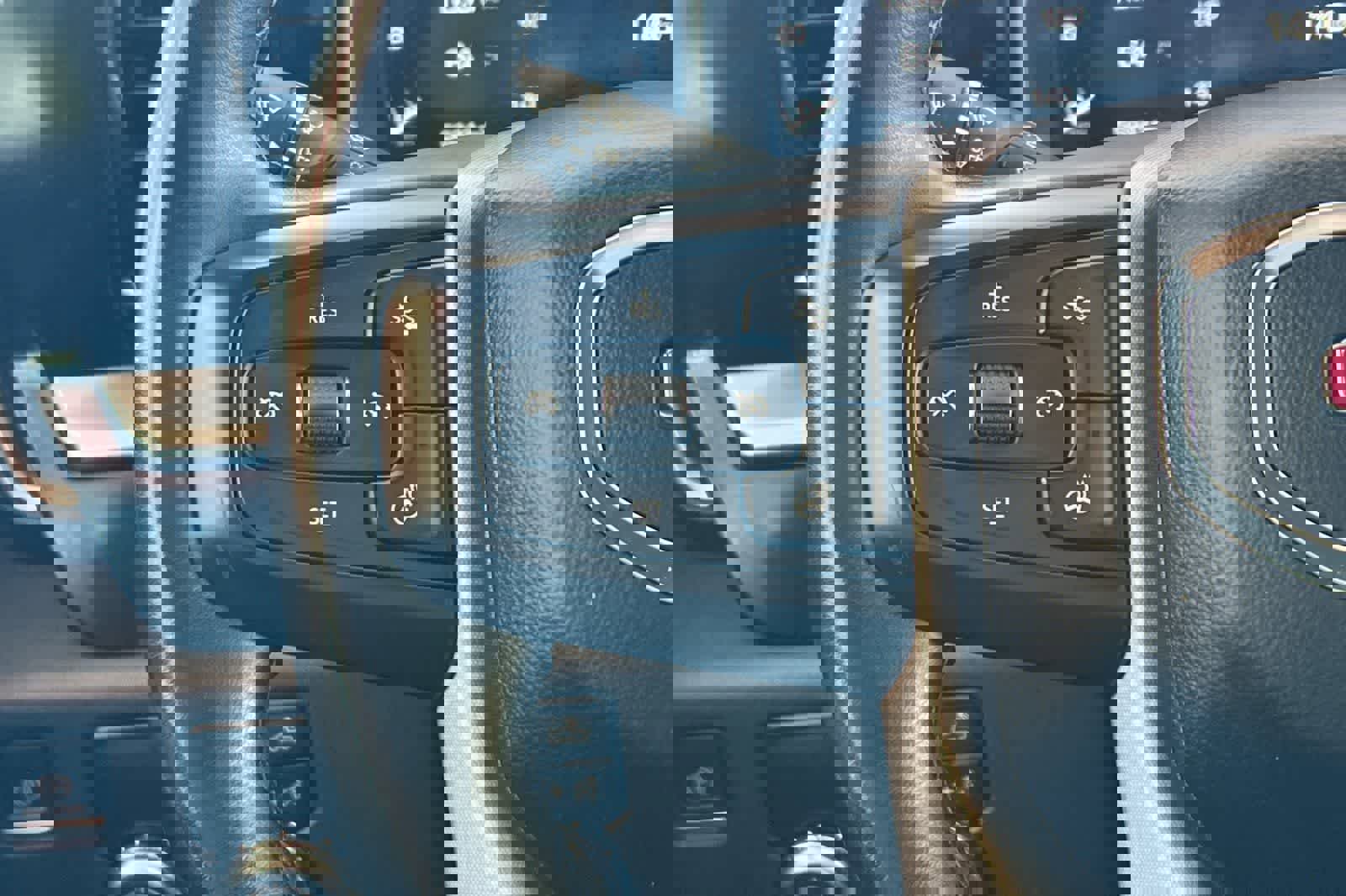 Used 2024 GMC Sierra 1500 SLT image 30