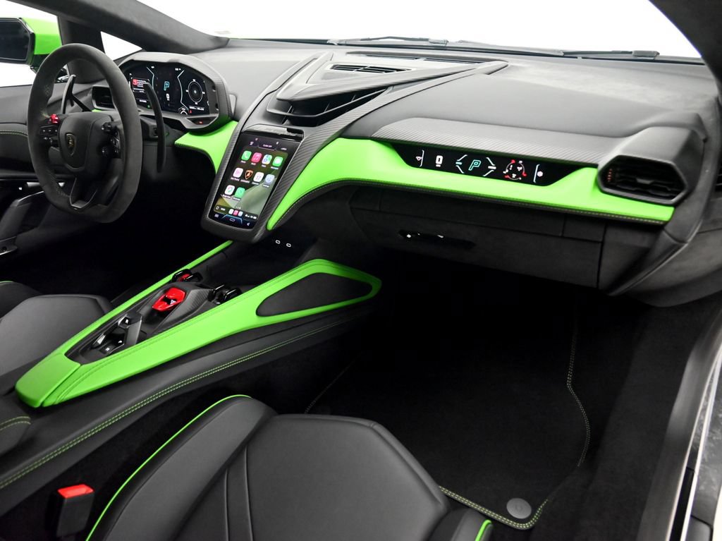 Used 2024 Lamborghini Revuelto AWD/4WD image 13