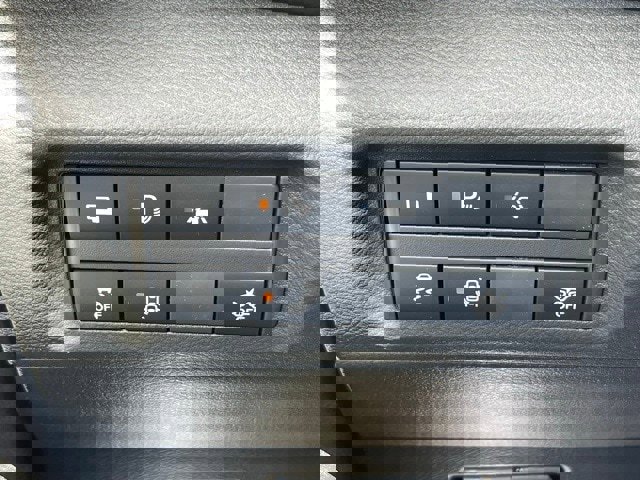 New 2025 Nissan Kicks Play S image 25