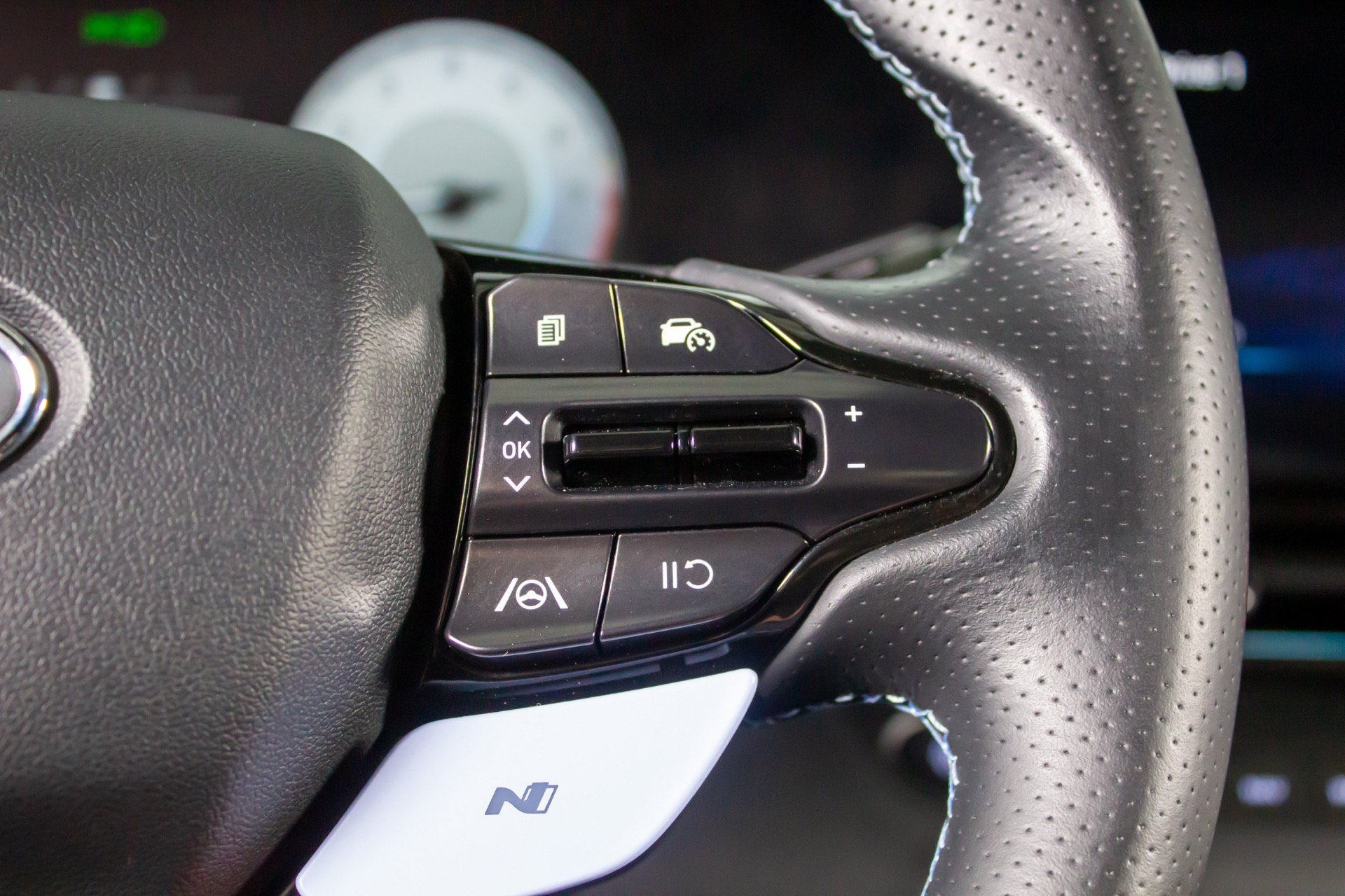 Used 2022 Hyundai Elantra N FWD image 40