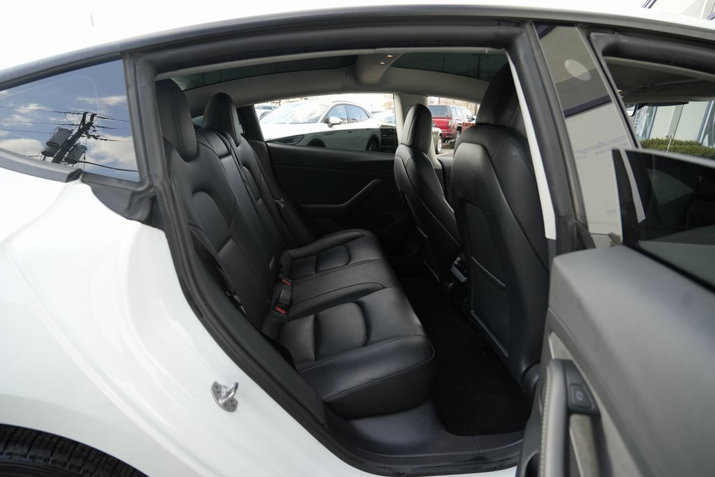 Used 2023 Tesla Model 3 Standard Range image 21