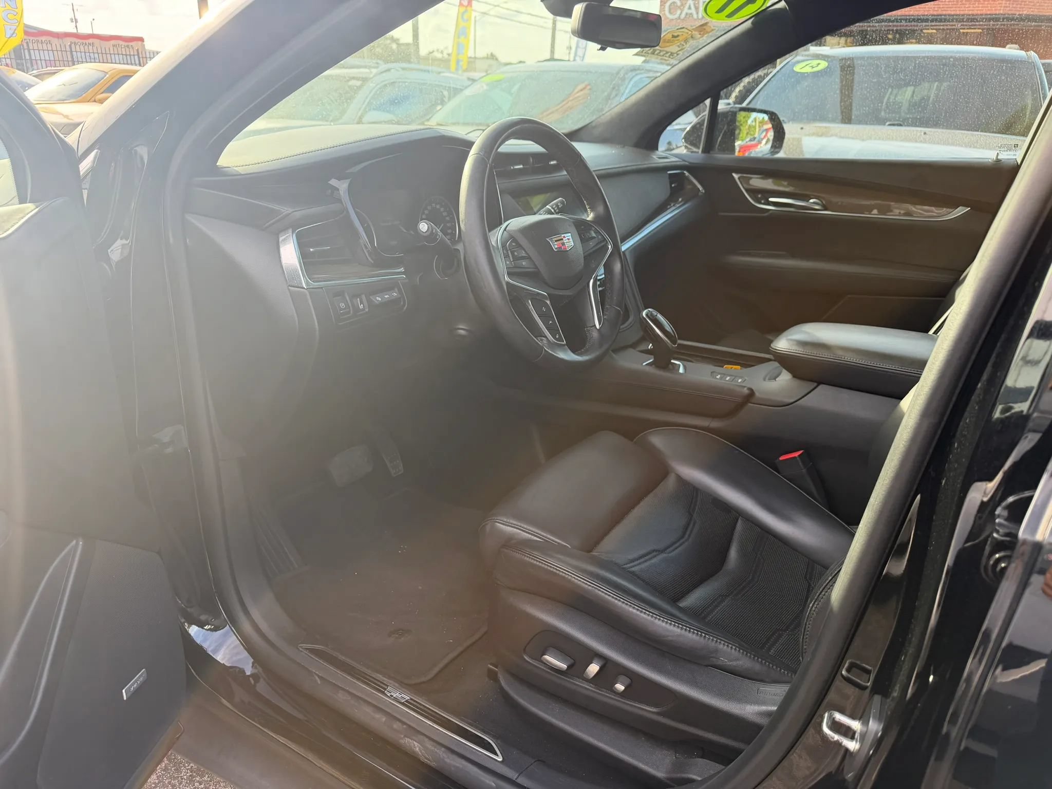 Used 2017 Cadillac XT5 Platinum AWD/4WD image 8