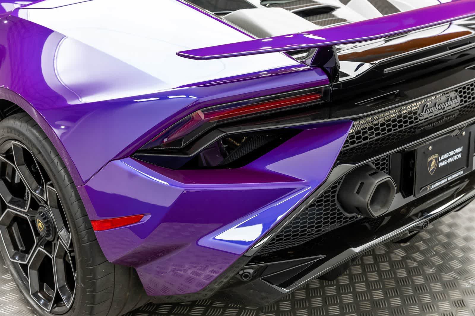 Used 2024 Lamborghini Huracan Tecnica RWD image 56