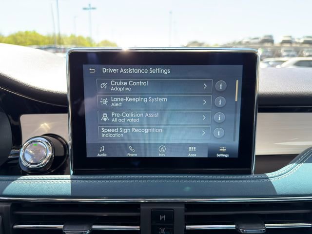 Used 2020 Lincoln Corsair Reserve w/ Equipment Group 202A AWD/4WD image 31