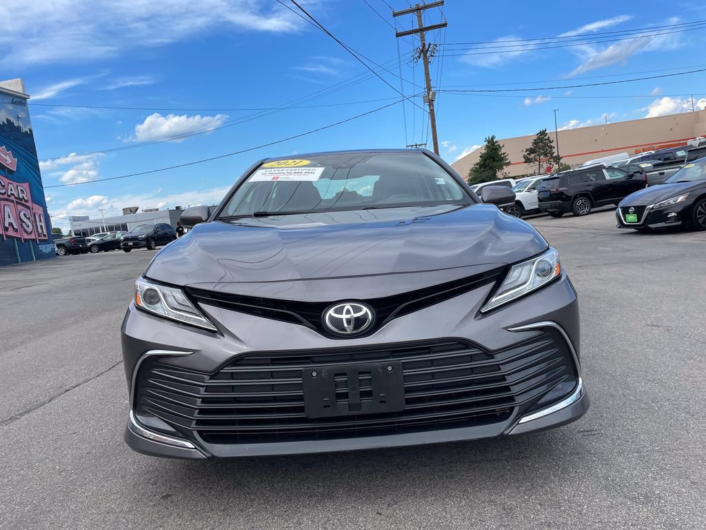 Used 2021 Toyota Camry XLE AWD/4WD image 5