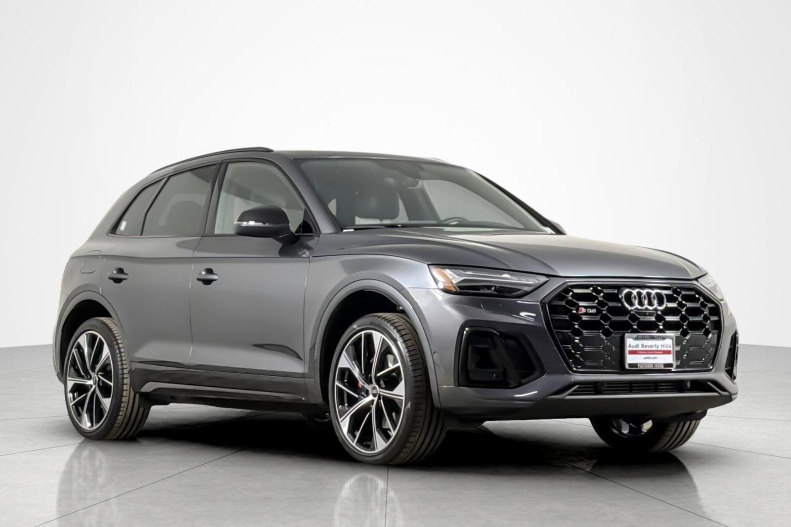 Used 2023 Audi SQ5 Prestige w/ Prestige Package image 7