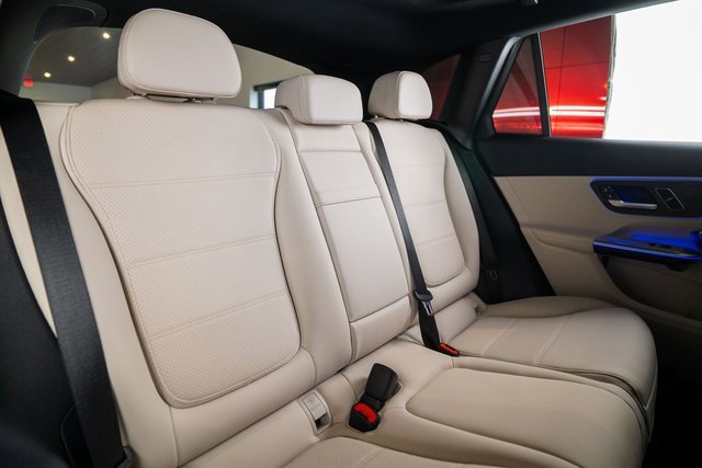 New 2026 Mercedes-Benz GLC 300 4MATIC image 32