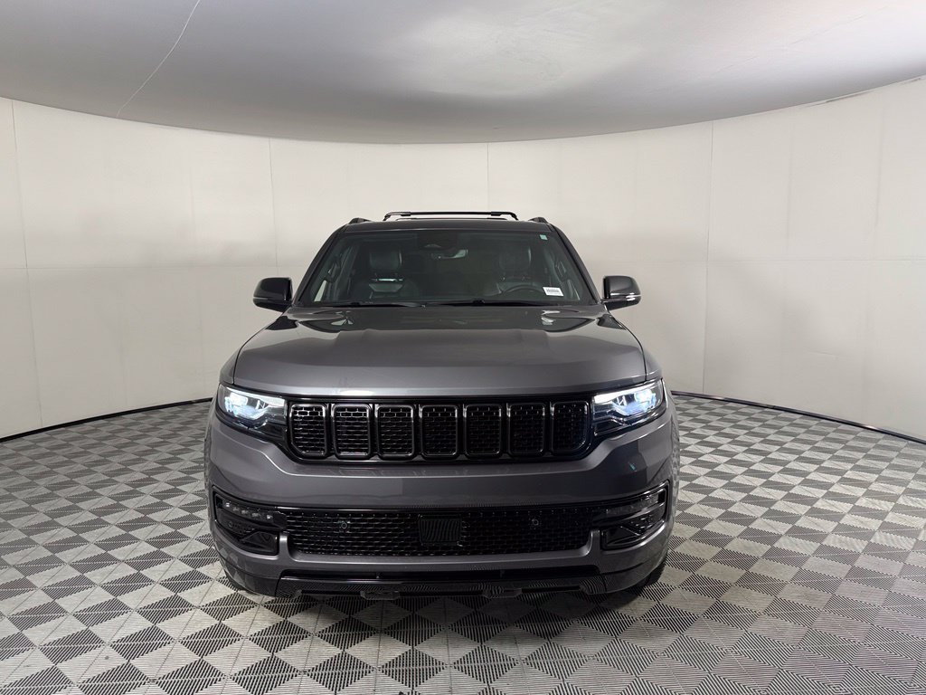 Used 2023 Jeep Wagoneer Series II AWD/4WD image 3