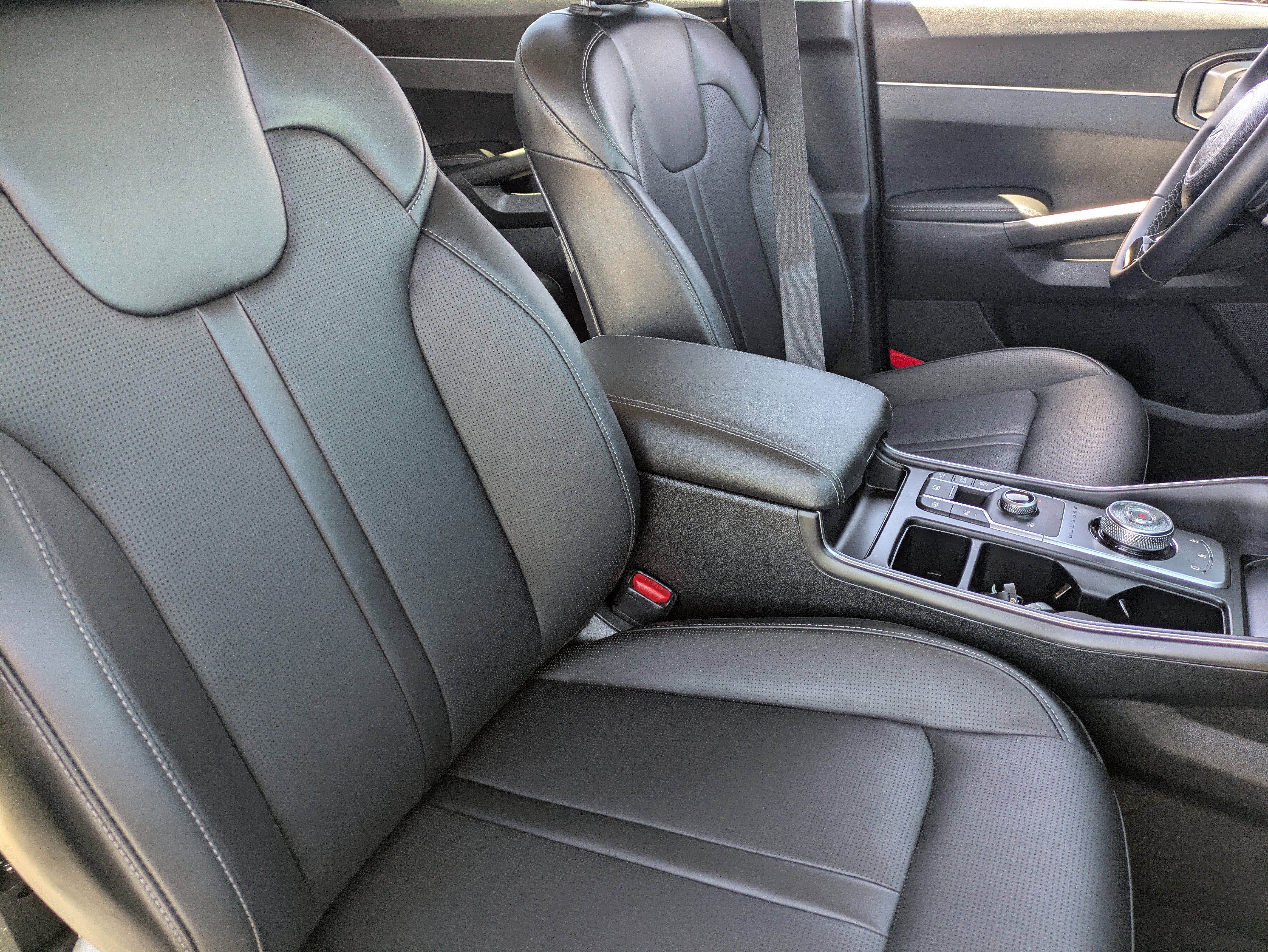Certified 2025 Kia Sorento EX AWD/4WD image 11