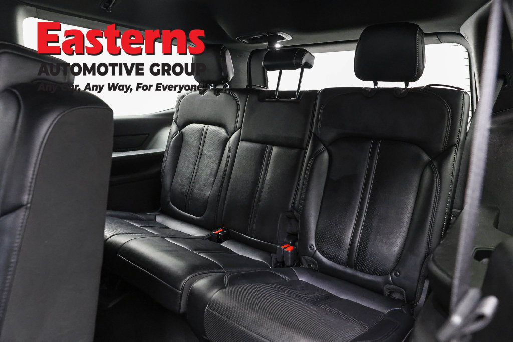 Used 2024 Jeep Wagoneer Series II w/ Flexible Seating Group RWD image 29