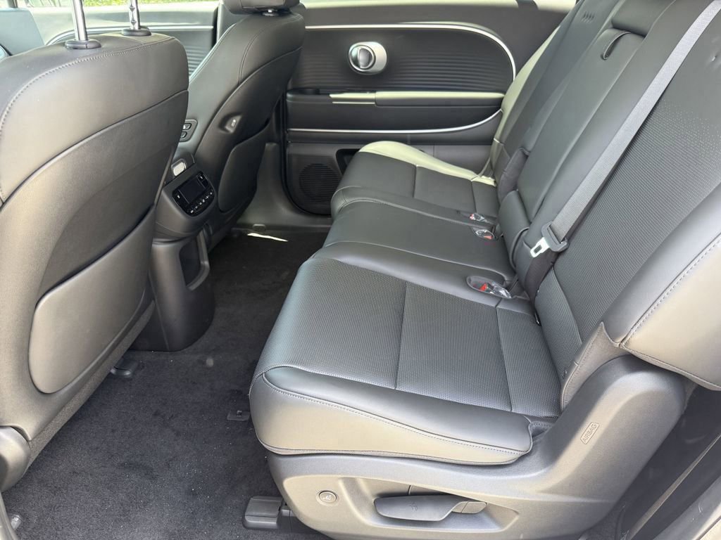New 2026 Hyundai Ioniq 9 SEL image 11