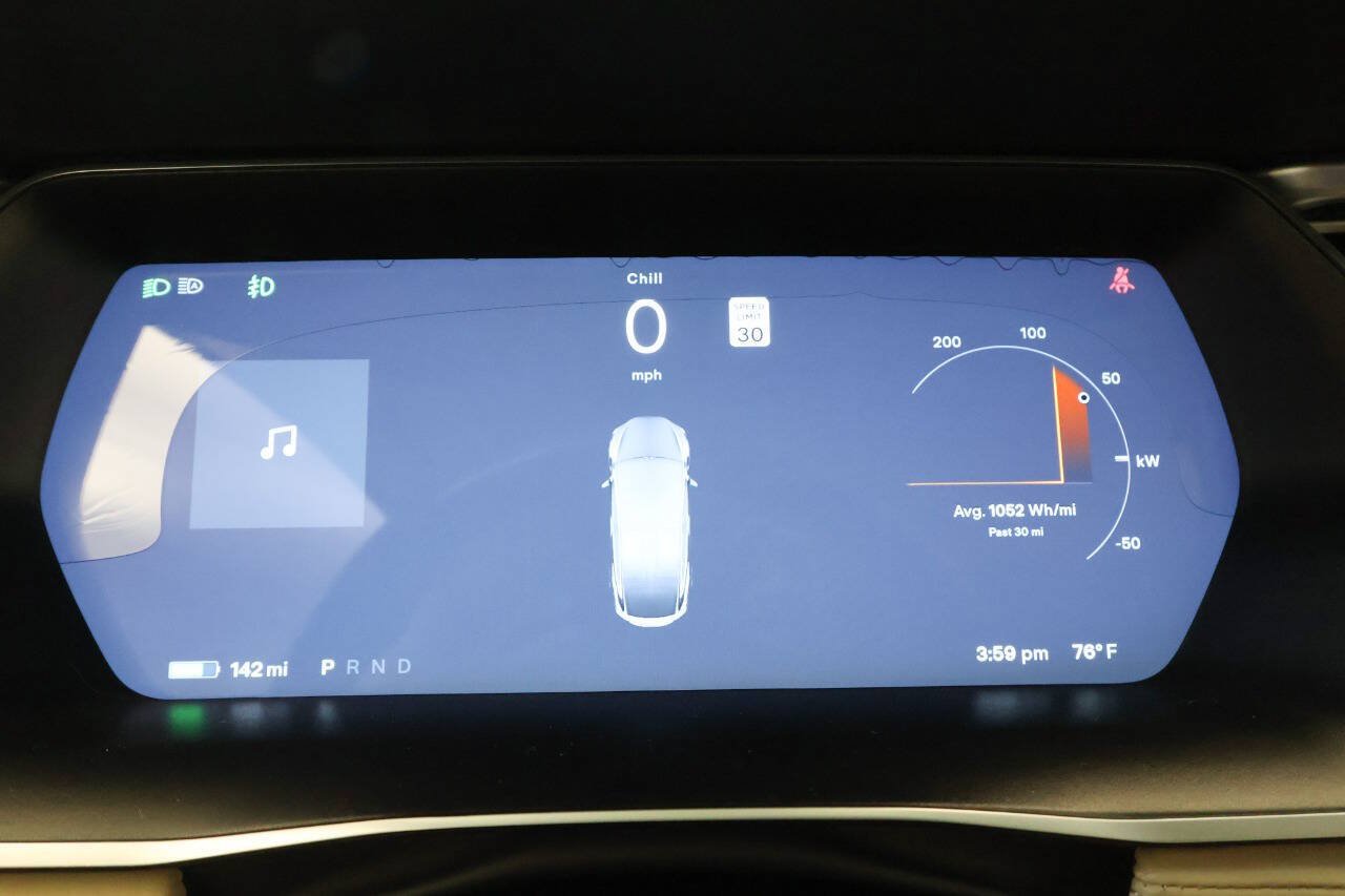 Used 2017 Tesla Model X 75D AWD/4WD image 35