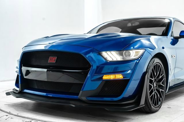 Used 2017 Ford Mustang GT w/ GT Performance Package image 9